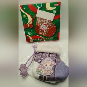 PopMart Apple of My Eye Mini Stocking Magnet Top to close "Snow Dream"